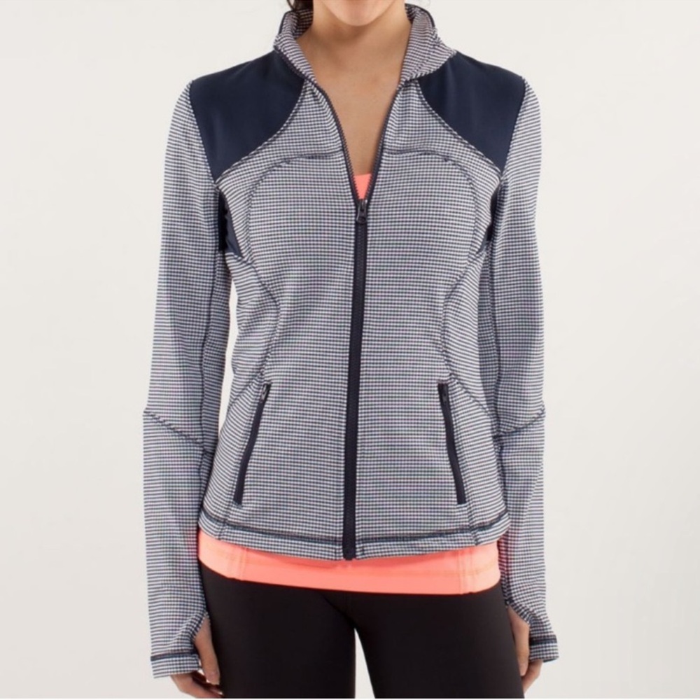 Lululemon Forme Jacket - Picture 2 of 13